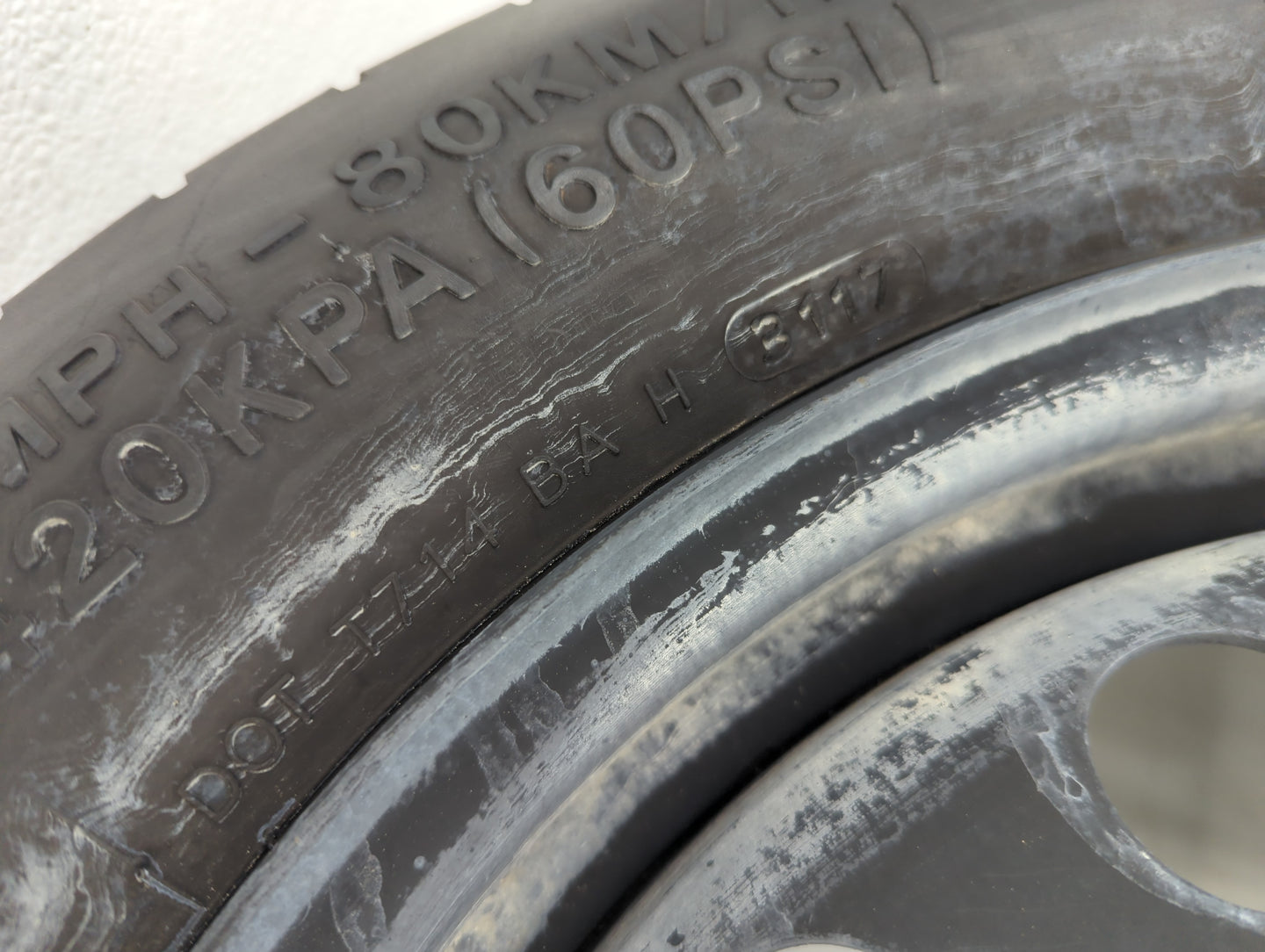 2015-2020 Kia Sedona Spare Donut Tire Wheel Rim Oem - Oemusedautoparts1.com