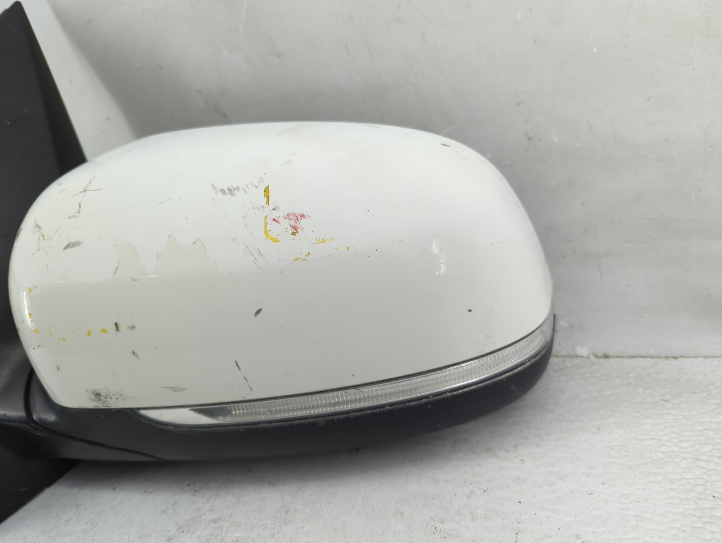 2017-2018 Kia Sedona Driver Side View Mirror - Left Door Mirror OEM Used - Oemusedautoparts1.com