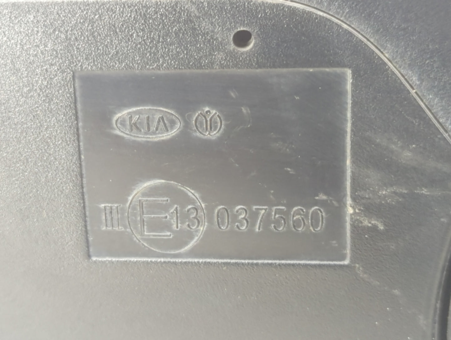 2017-2018 Kia Sedona Driver Side View Mirror - Left Door Mirror OEM Used - Oemusedautoparts1.com