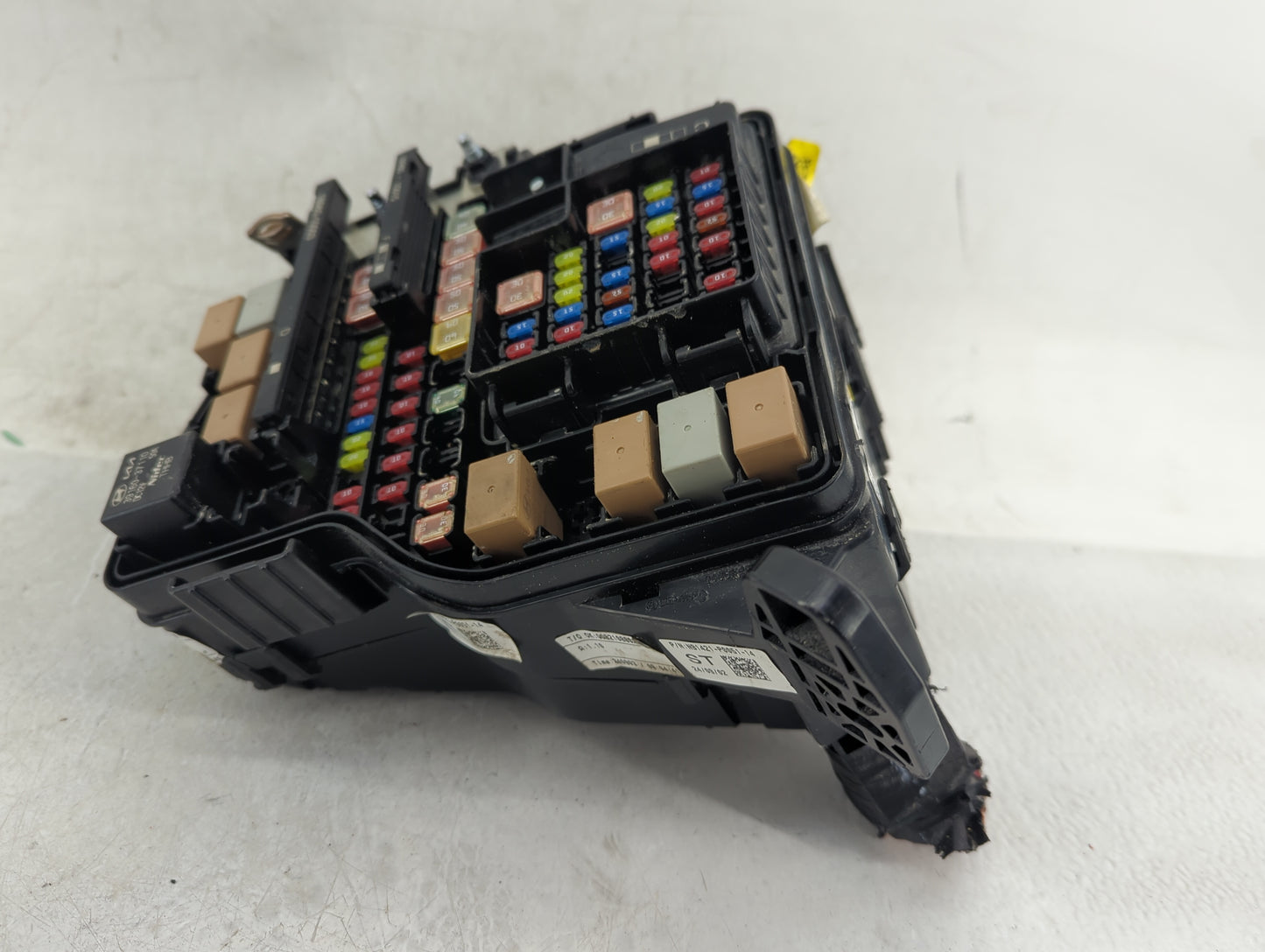 2015-2018 Kia Sedona Fusebox Fuse Box Panel Relay Module Fits Fits 2015 2016 2017 2018 OEM Used Auto Parts - Oemusedautopart