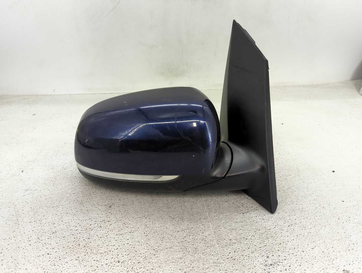 2017-2018 Kia Sedona Passenger Side View Mirror - Right Door Mirror OEM Used - Oemusedautoparts1.com