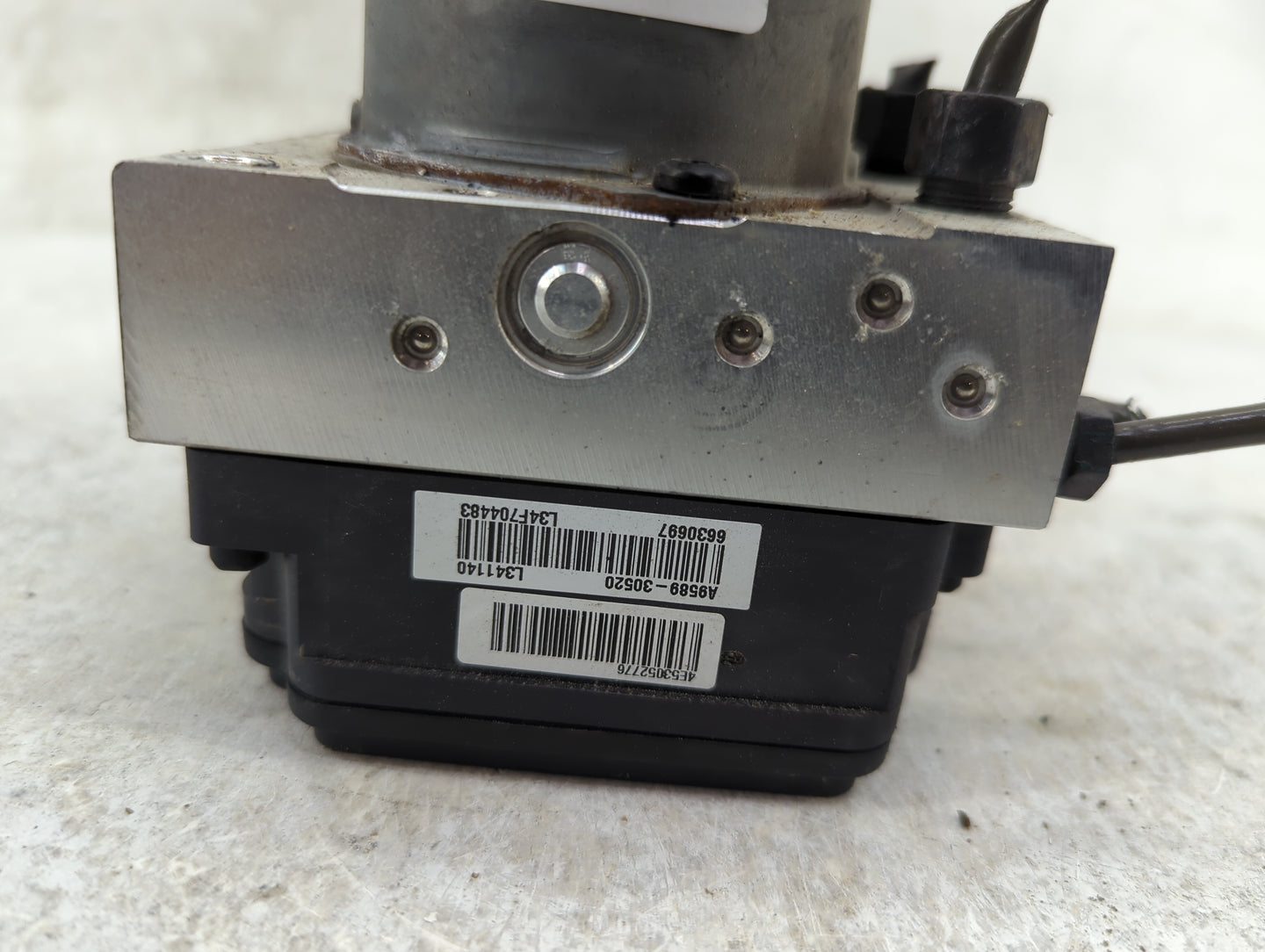 2015-2018 Kia Sedona ABS Pump Control Module Replacement P/N:4E53052776 L34F704483, A9589-30520 Fits Fits 2015 2016 2017 201