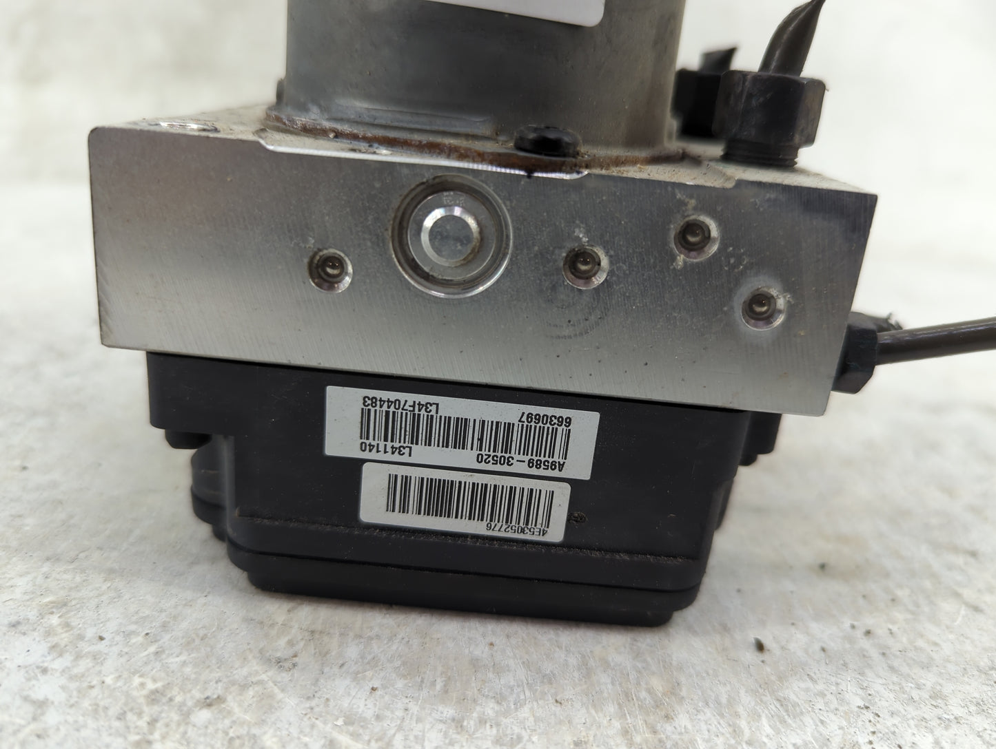 2015-2018 Kia Sedona ABS Pump Control Module Replacement P/N:4E53052776 L34F704483, A9589-30520 Fits Fits 2015 2016 2017 201