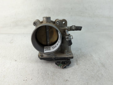 2015-2018 Kia Sedona Throttle Body P/N:35100-3CAA Fits Fits 2012 2013 2014 2015 2016 2017 2018 OEM Used Auto Parts - Oemused