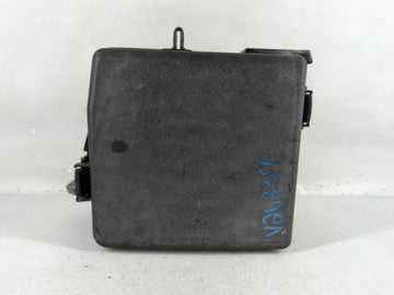 2015-2018 Kia Sedona Fusebox Fuse Box Panel Relay Module P/N:H72303B 91218 A9102 Fits Fits 2015 2016 2017 2018 OEM Used Auto