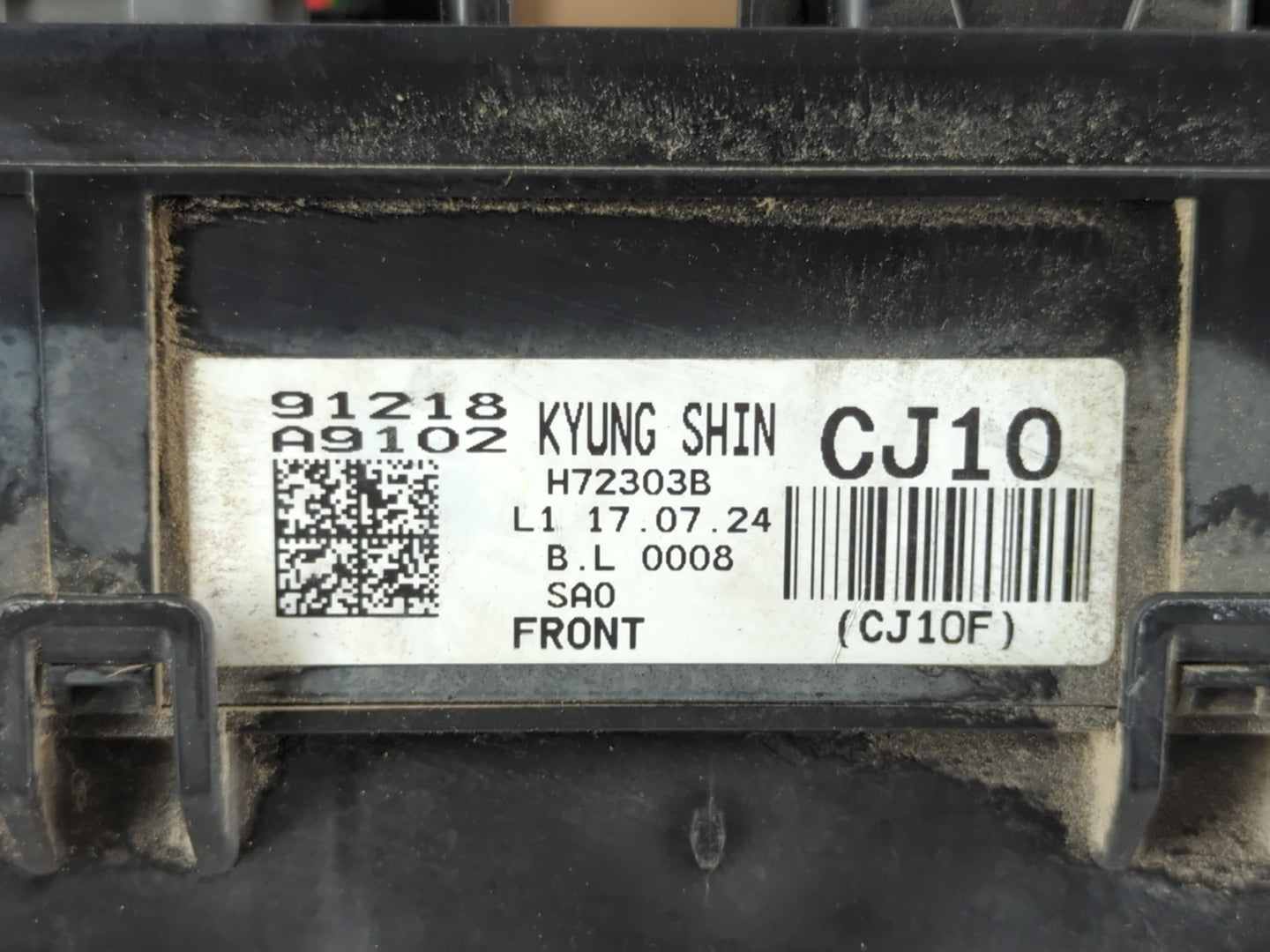 2015-2018 Kia Sedona Fusebox Fuse Box Panel Relay Module P/N:H72303B 91218 A9102 Fits Fits 2015 2016 2017 2018 OEM Used Auto