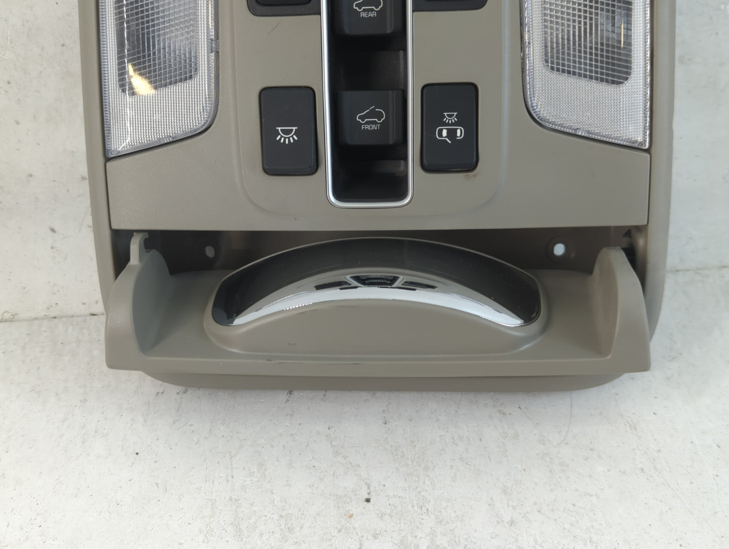 2015-2018 Kia Sedona Overhead Roof Console 788040 - Oemusedautoparts1.com