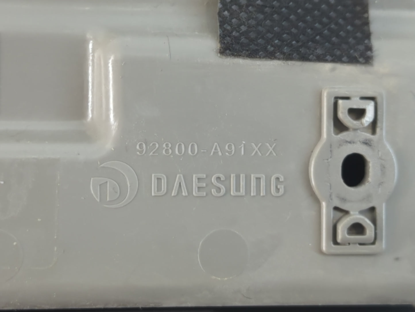 2015-2018 Kia Sedona Overhead Roof Console 788040 - Oemusedautoparts1.com