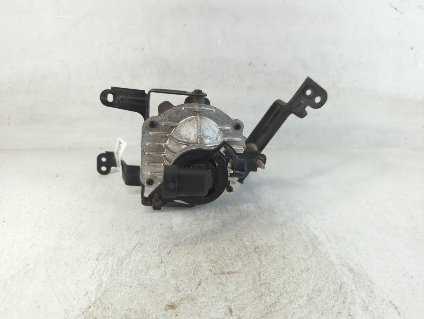 2015-2018 Kia Sedona Driver Left Oem Front Light Lamp - Oemusedautoparts1.com