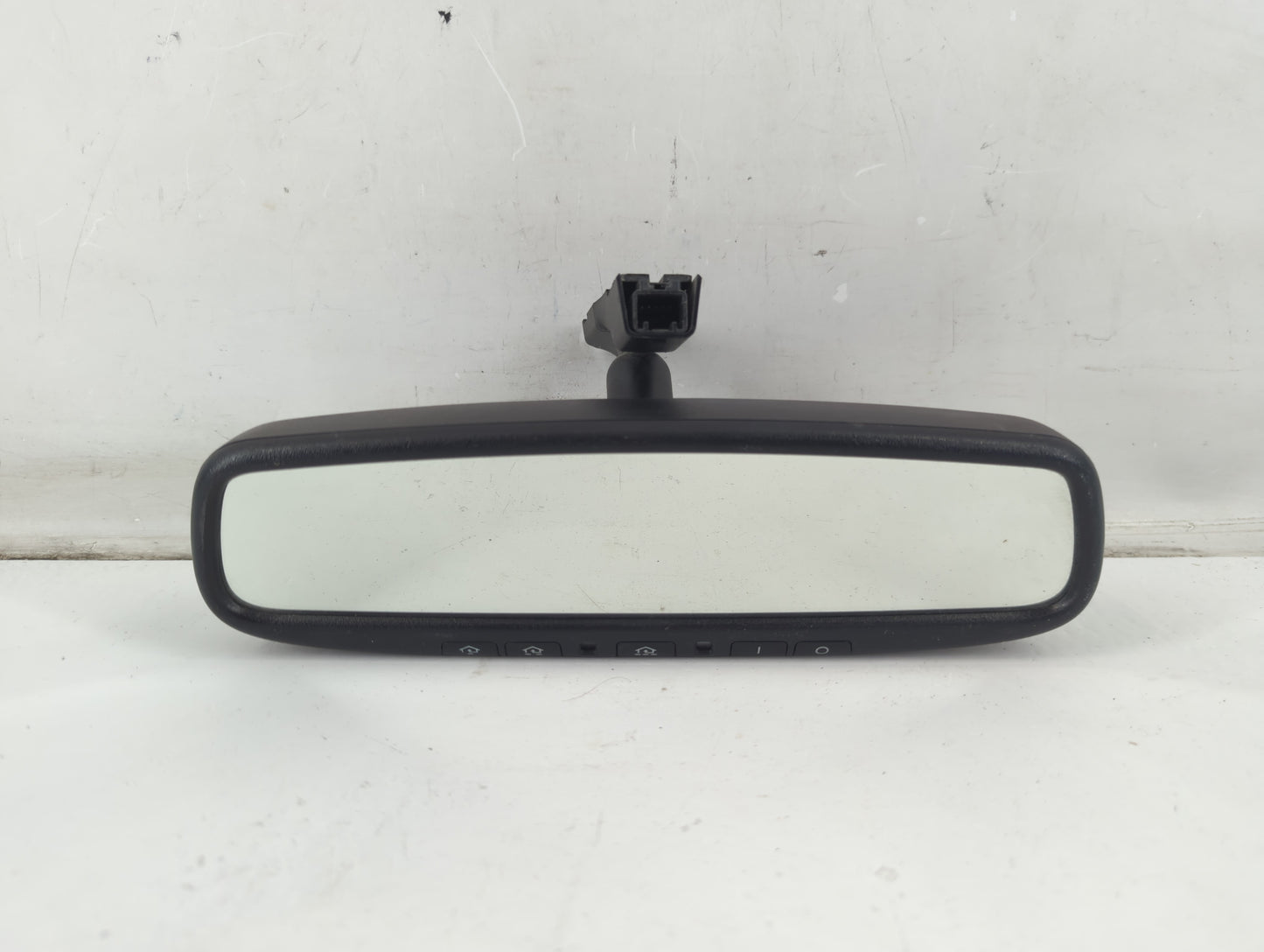 2016-2020 Kia Sorento Interior Rear View Mirror Replacement OEM P/N:E11026006 Fits OEM Used Auto Parts - Oemusedautoparts1.c