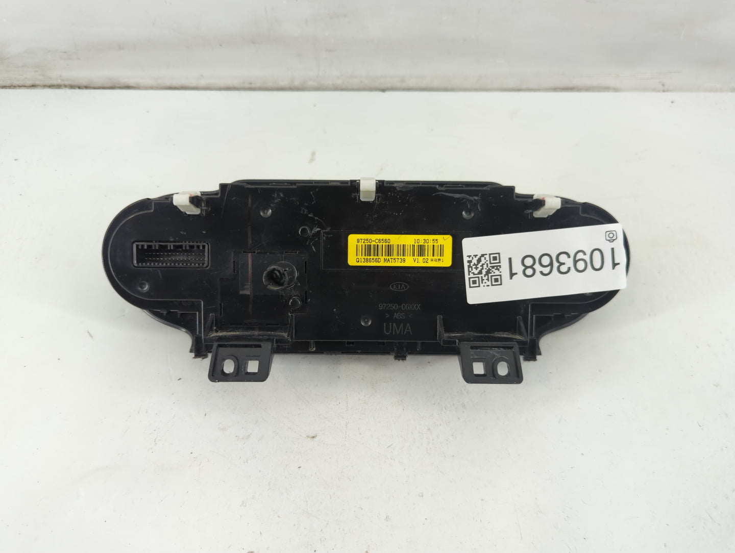 2016-2018 Kia Sorento Climate Control Module Temperature AC/Heater Replacement P/N:97250-C6560 Fits Fits 2016 2017 2018 OEM 
