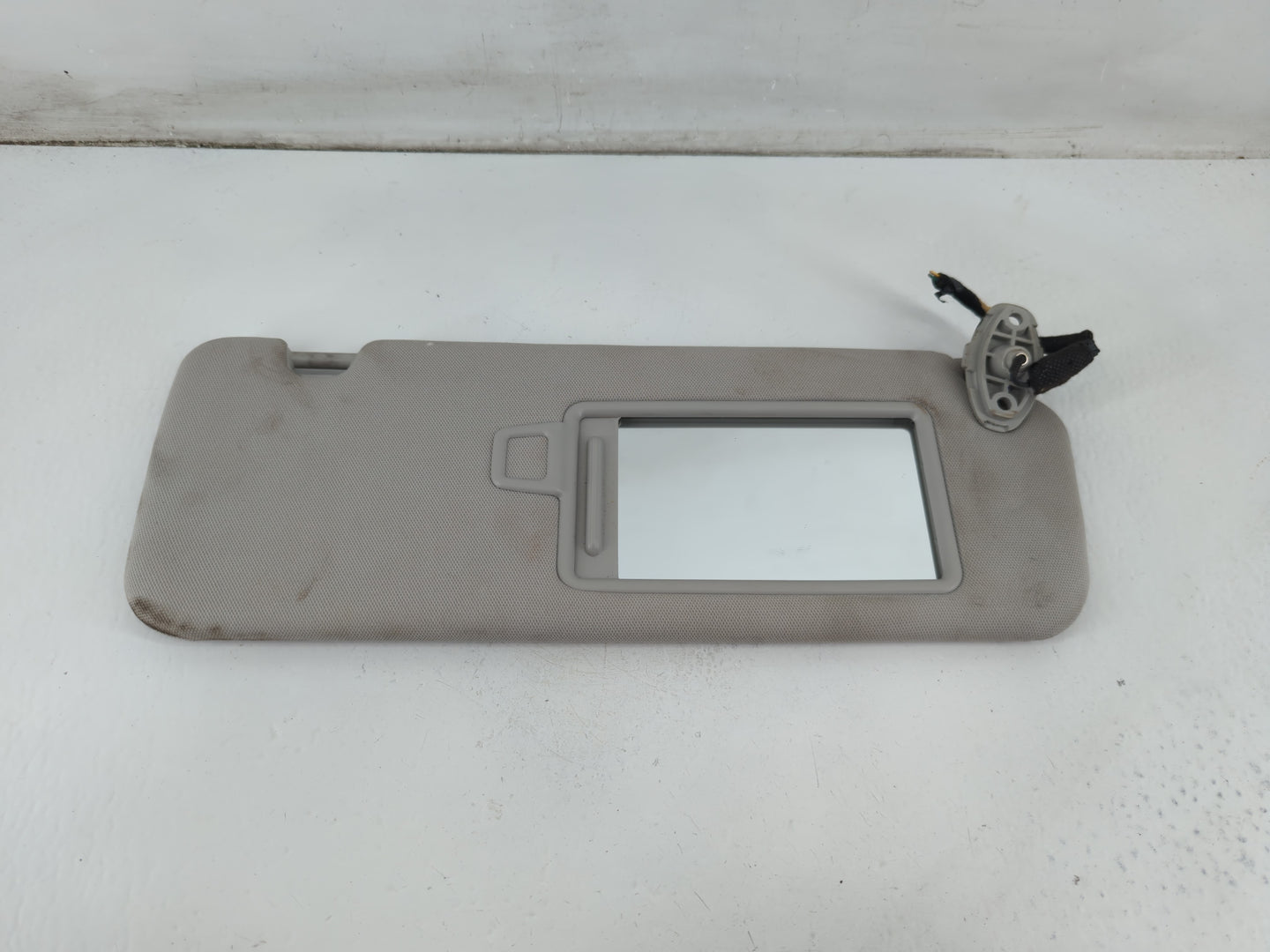 2016-2020 Kia Sorento Sun Visor Shade Replacement Passenger Right Mirror Fits Fits 2016 2017 2018 2019 2020 OEM Used Auto Pa