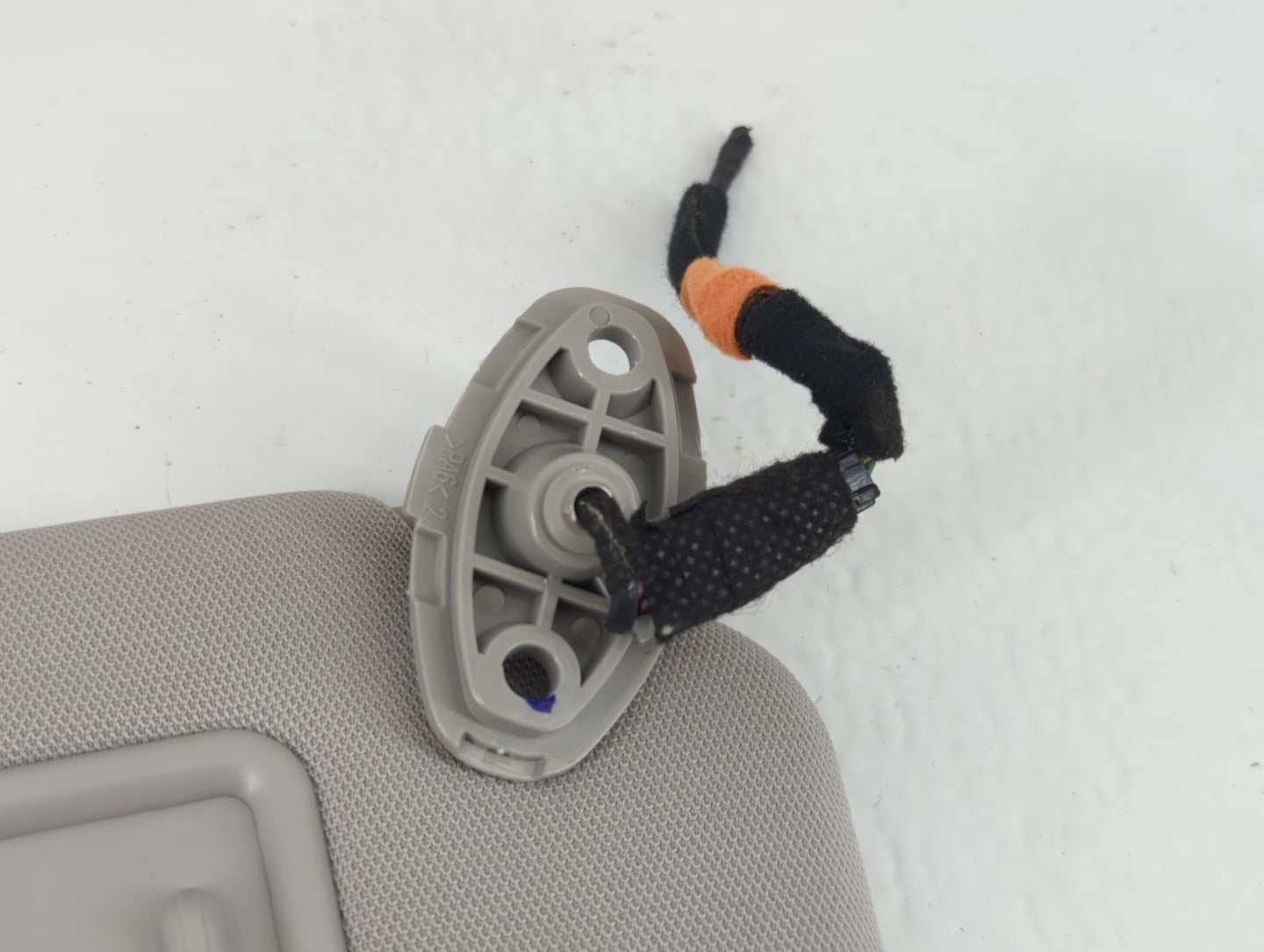 2016-2020 Kia Sorento Sun Visor Shade Replacement Passenger Right Mirror Fits Fits 2016 2017 2018 2019 2020 OEM Used Auto Pa