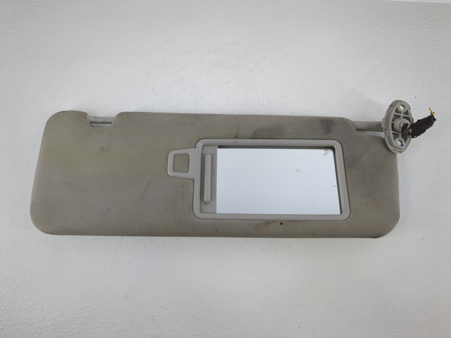 2016-2020 Kia Sorento Sun Visor Shade Replacement Passenger Right Mirror Fits Fits 2016 2017 2018 2019 2020 OEM Used Auto Pa