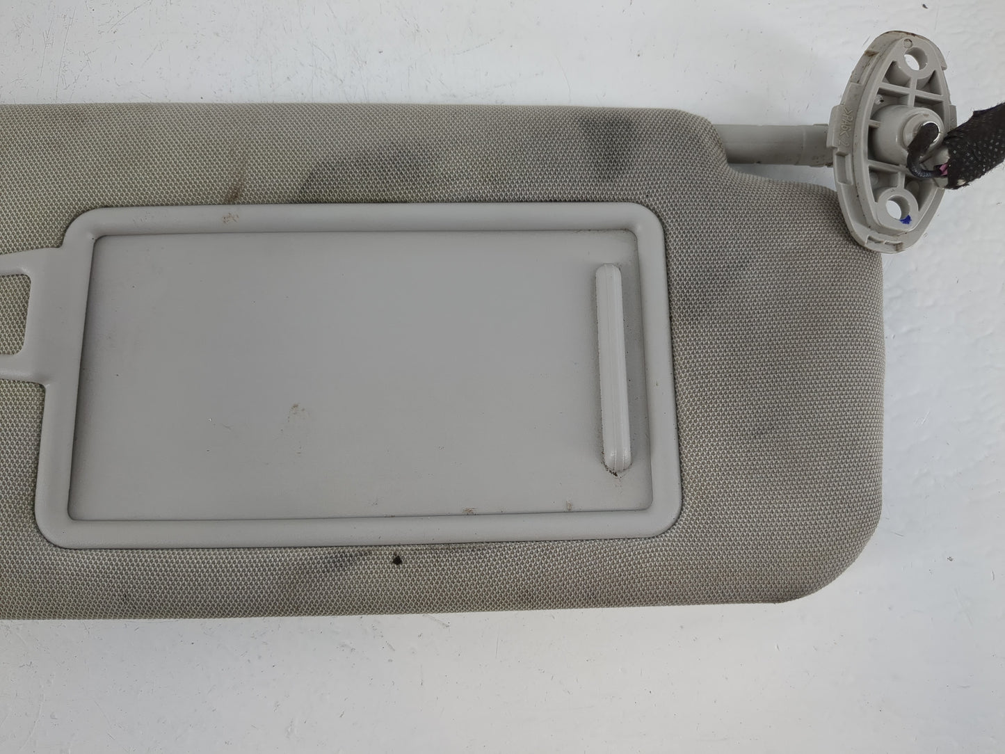 2016-2020 Kia Sorento Sun Visor Shade Replacement Passenger Right Mirror Fits Fits 2016 2017 2018 2019 2020 OEM Used Auto Pa