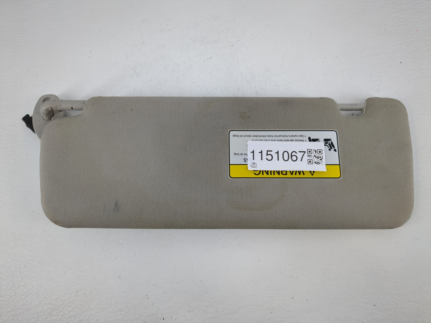 2016-2020 Kia Sorento Sun Visor Shade Replacement Passenger Right Mirror Fits Fits 2016 2017 2018 2019 2020 OEM Used Auto Pa