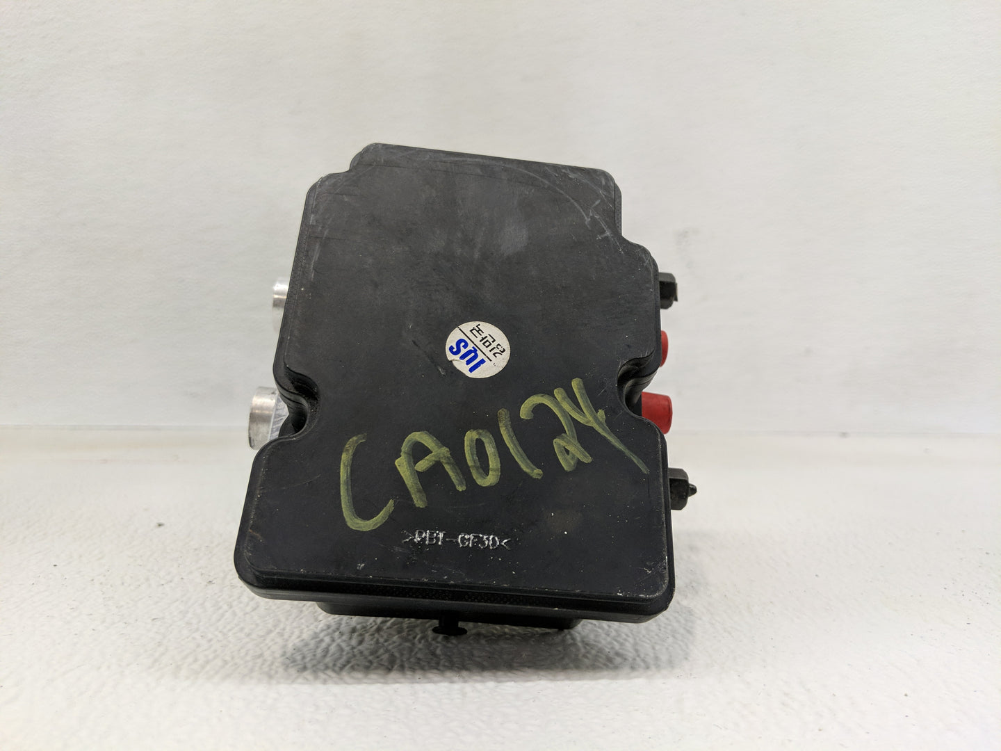 2016-2018 Kia Sorento ABS Pump Control Module Replacement P/N:58900-C6840 Fits Fits 2016 2017 2018 OEM Used Auto Parts - Oem