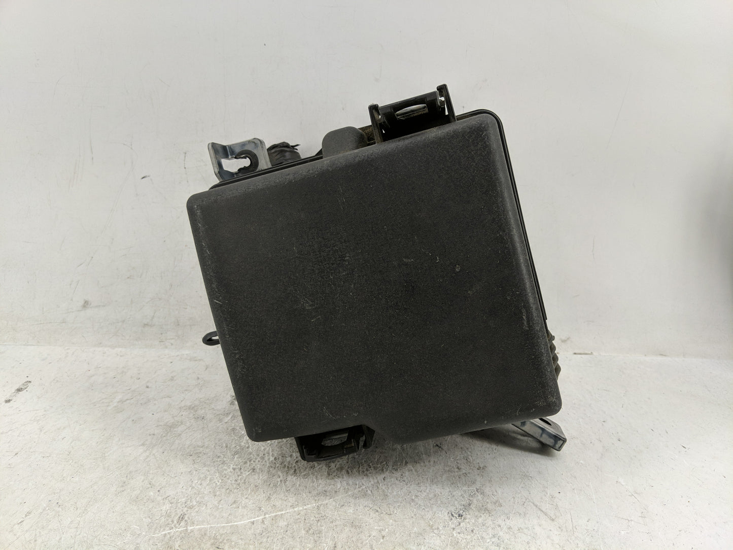 2016-2018 Kia Sorento Fusebox Fuse Box Panel Relay Module Fits Fits 2016 2017 2018 OEM Used Auto Parts - Oemusedautoparts1.c