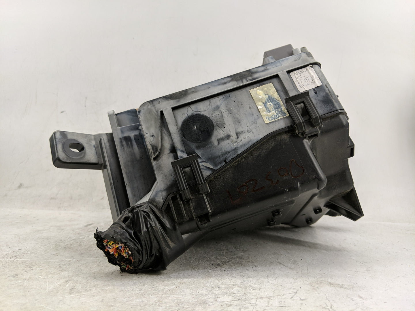 2016-2018 Kia Sorento Fusebox Fuse Box Panel Relay Module Fits Fits 2016 2017 2018 OEM Used Auto Parts - Oemusedautoparts1.c