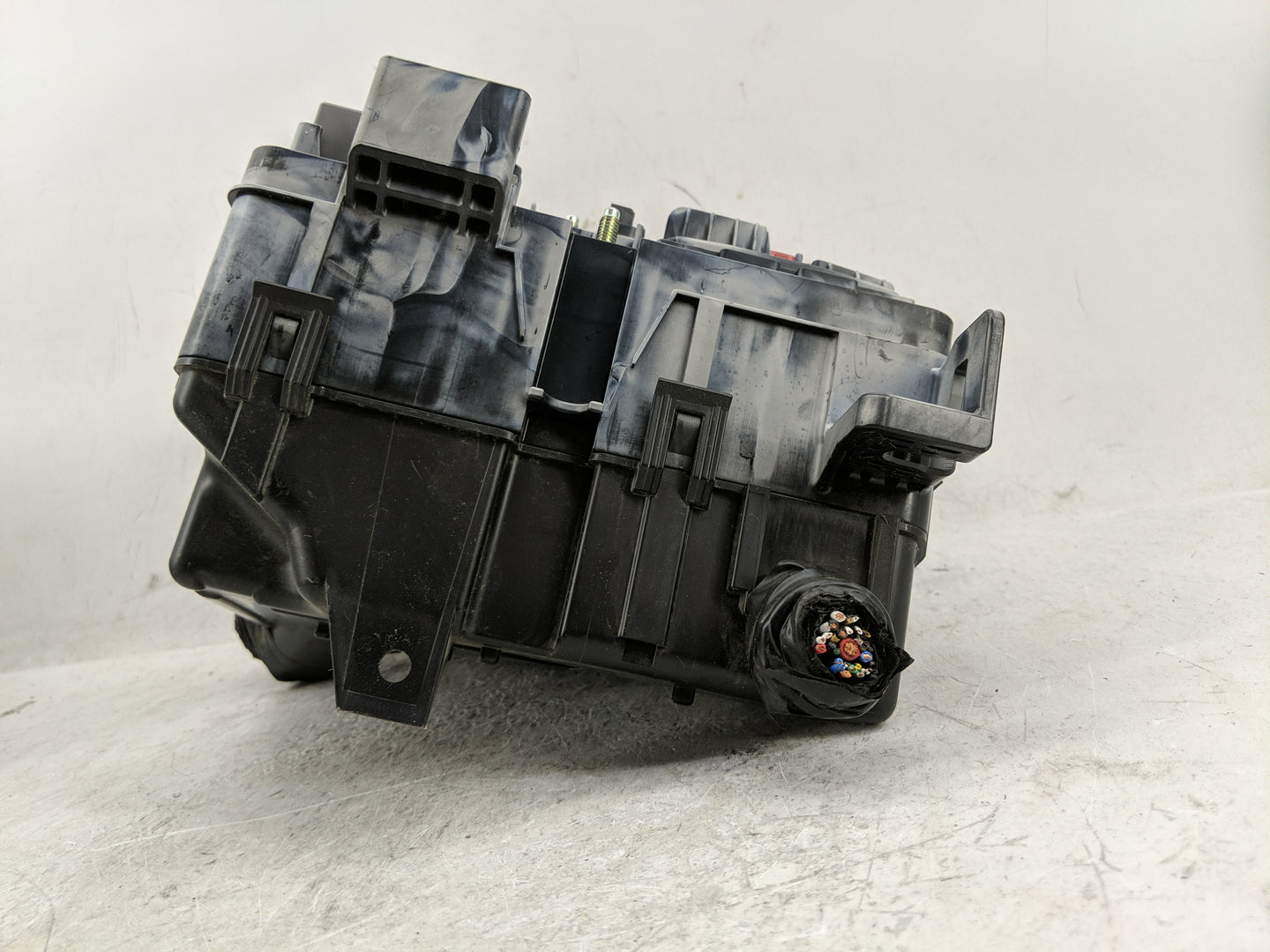 2016-2018 Kia Sorento Fusebox Fuse Box Panel Relay Module Fits Fits 2016 2017 2018 OEM Used Auto Parts - Oemusedautoparts1.c