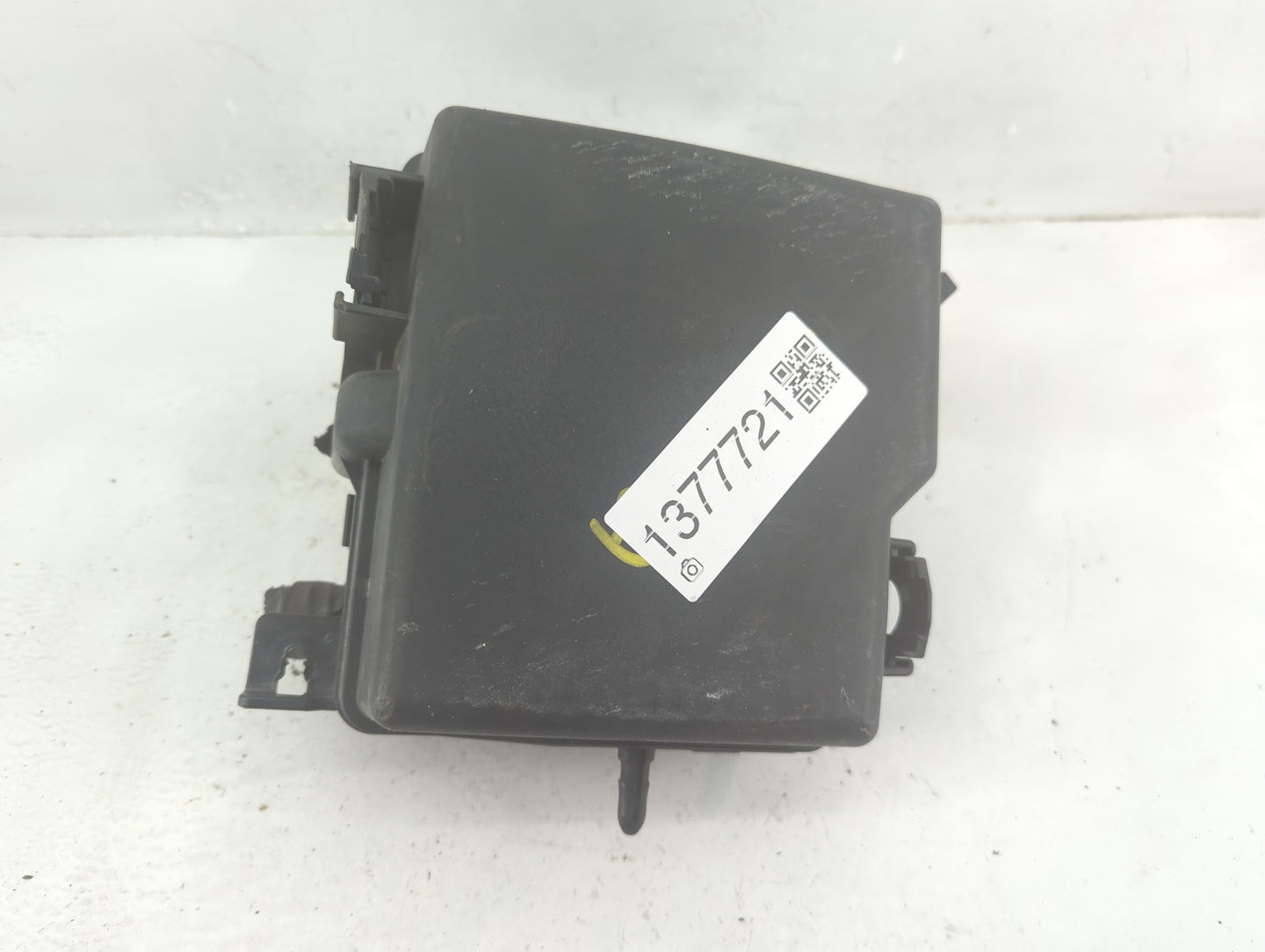 2016-2018 Kia Sorento Fusebox Fuse Box Panel Relay Module Fits Fits 2016 2017 2018 OEM Used Auto Parts - Oemusedautoparts1.c