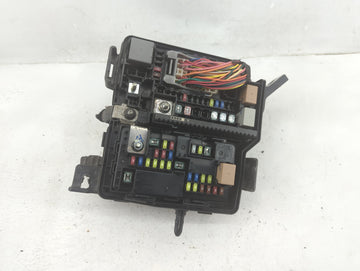 2016-2018 Kia Sorento Fusebox Fuse Box Panel Relay Module Fits Fits 2016 2017 2018 OEM Used Auto Parts