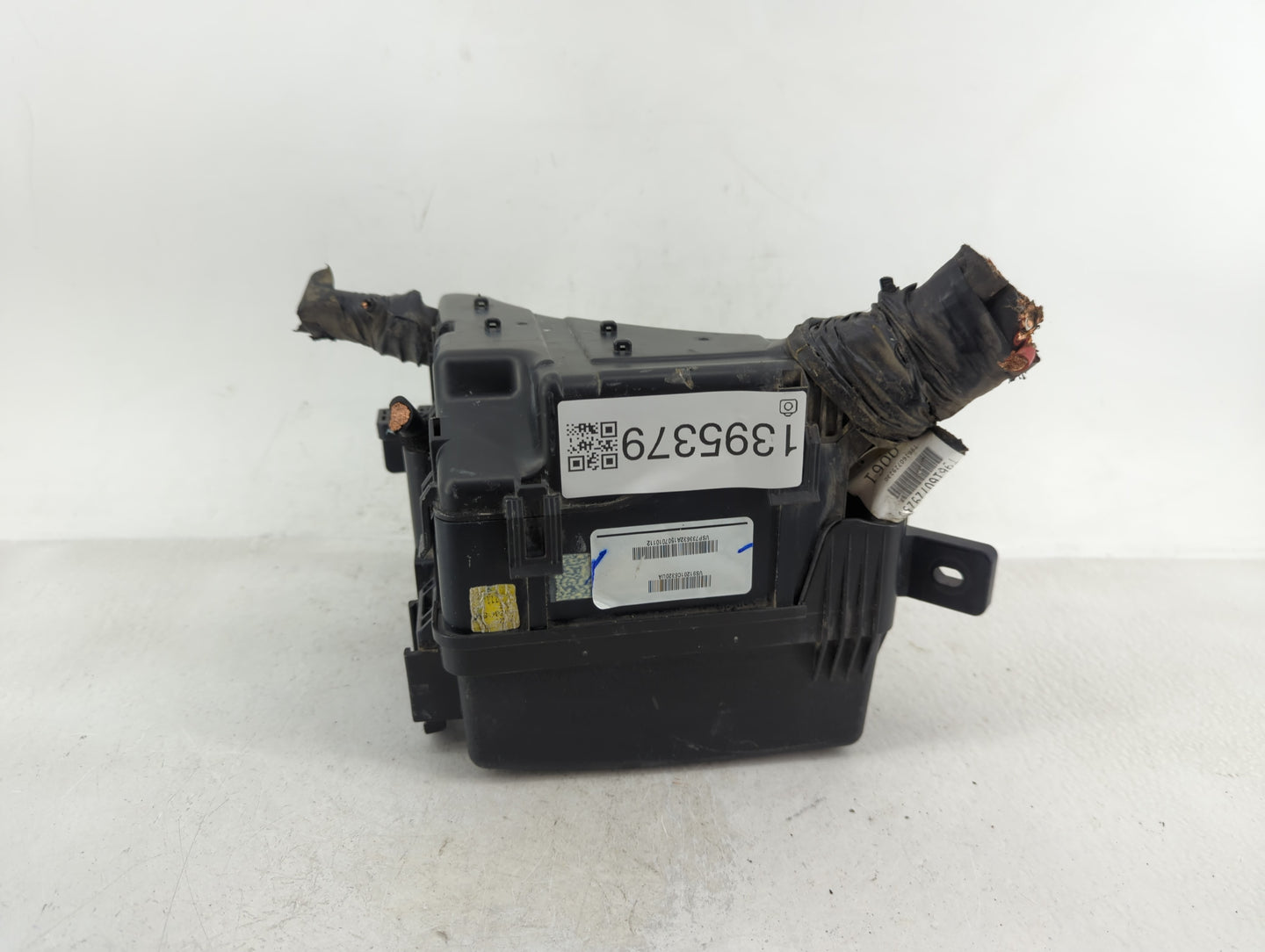 2016-2018 Kia Sorento Fusebox Fuse Box Panel Relay Module Fits Fits 2016 2017 2018 OEM Used Auto Parts - Oemusedautoparts1.c