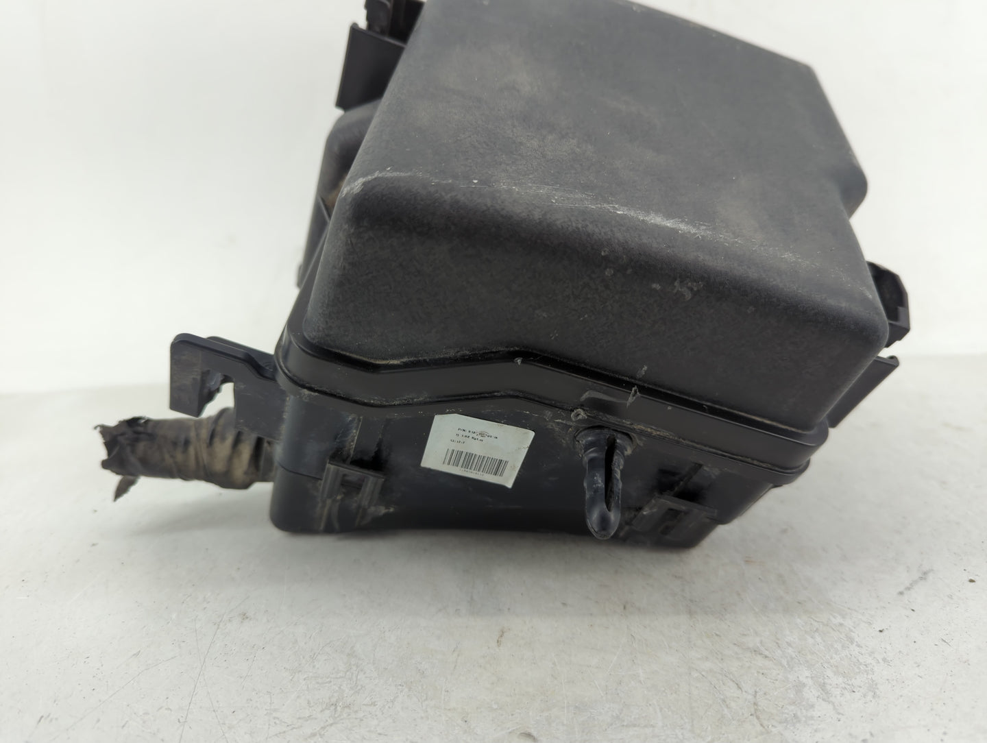 2016-2018 Kia Sorento Fusebox Fuse Box Panel Relay Module Fits Fits 2016 2017 2018 OEM Used Auto Parts - Oemusedautoparts1.c