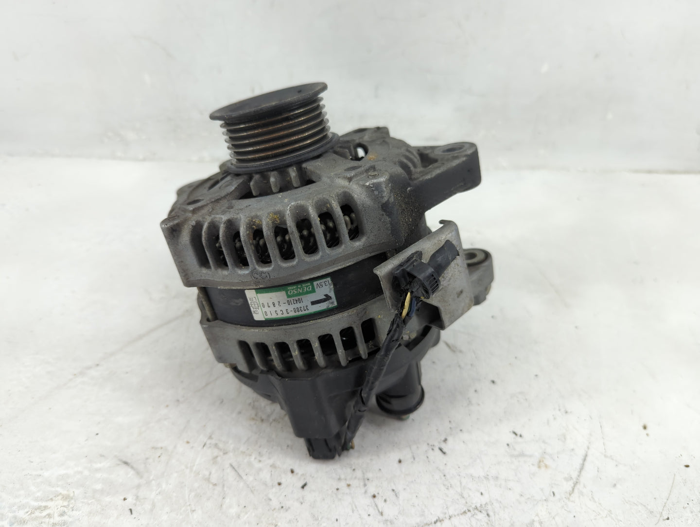 2011-2018 Kia Sorento Alternator Replacement Generator Charging Assembly Engine OEM P/N:104210-2870 37300-3C510 Fits OEM Use