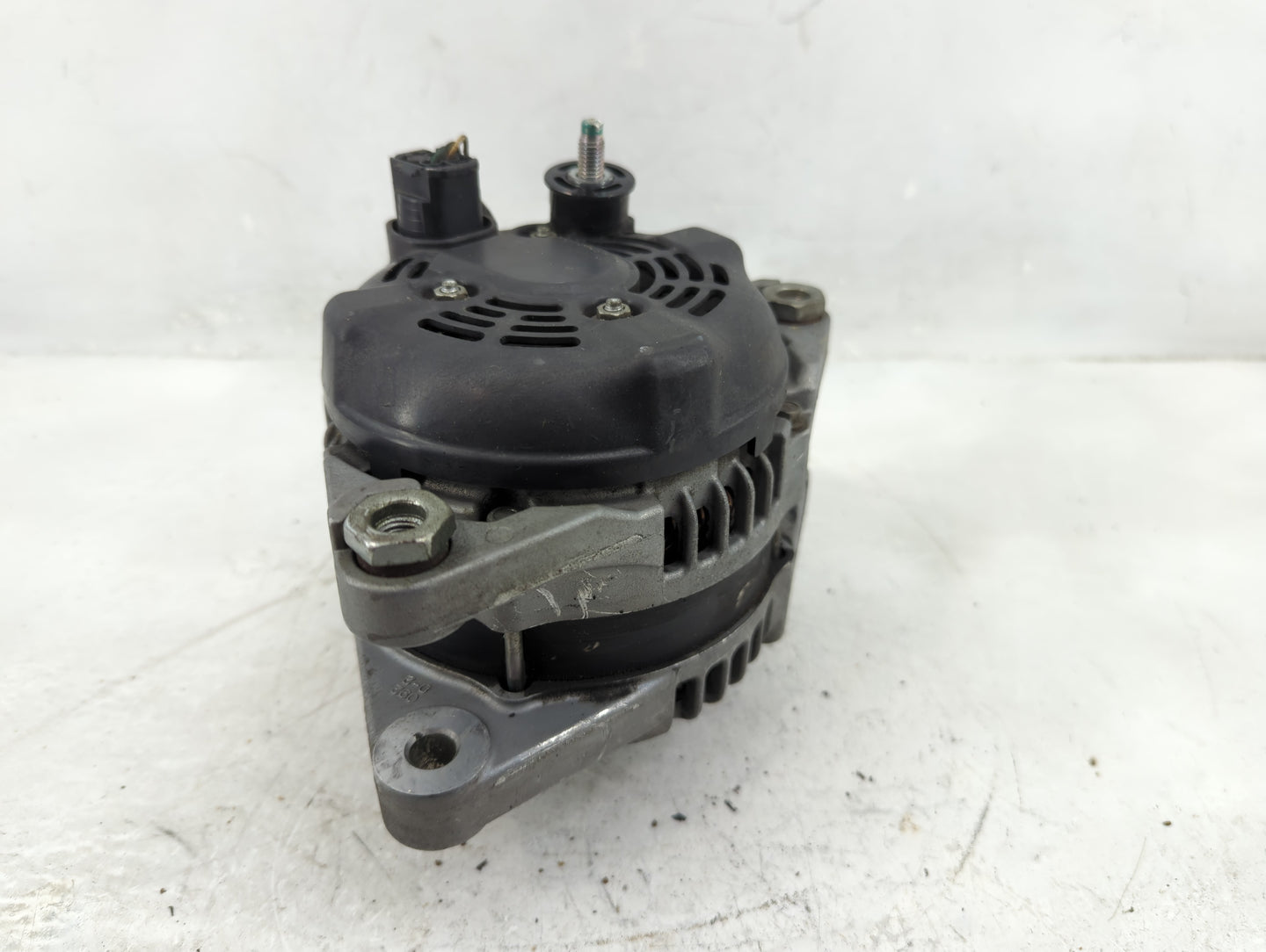 2011-2018 Kia Sorento Alternator Replacement Generator Charging Assembly Engine OEM P/N:104210-2870 37300-3C510 Fits OEM Use