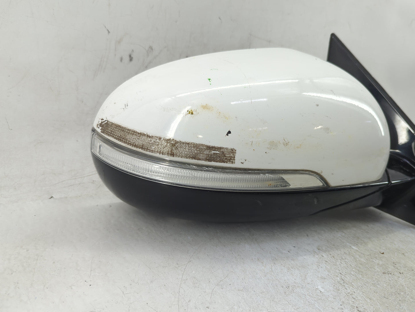 2017-2020 Kia Sorento Passenger Side View Mirror - Right Door Mirror OEM Used - Oemusedautoparts1.com