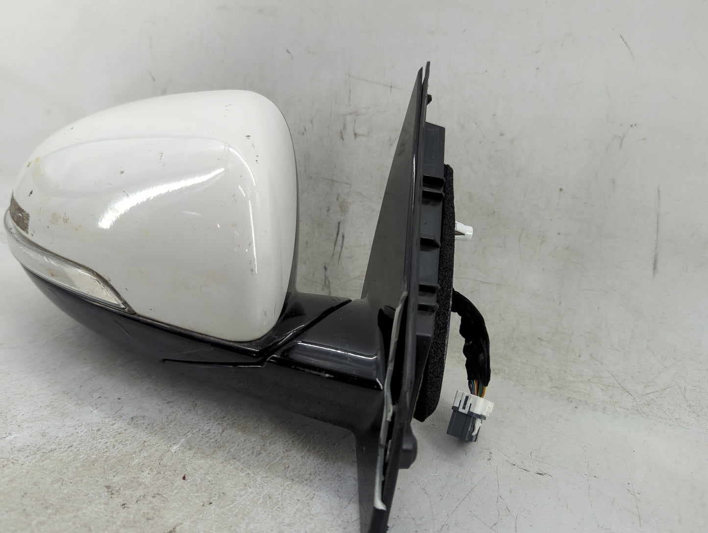 2017-2020 Kia Sorento Passenger Side View Mirror - Right Door Mirror OEM Used - Oemusedautoparts1.com