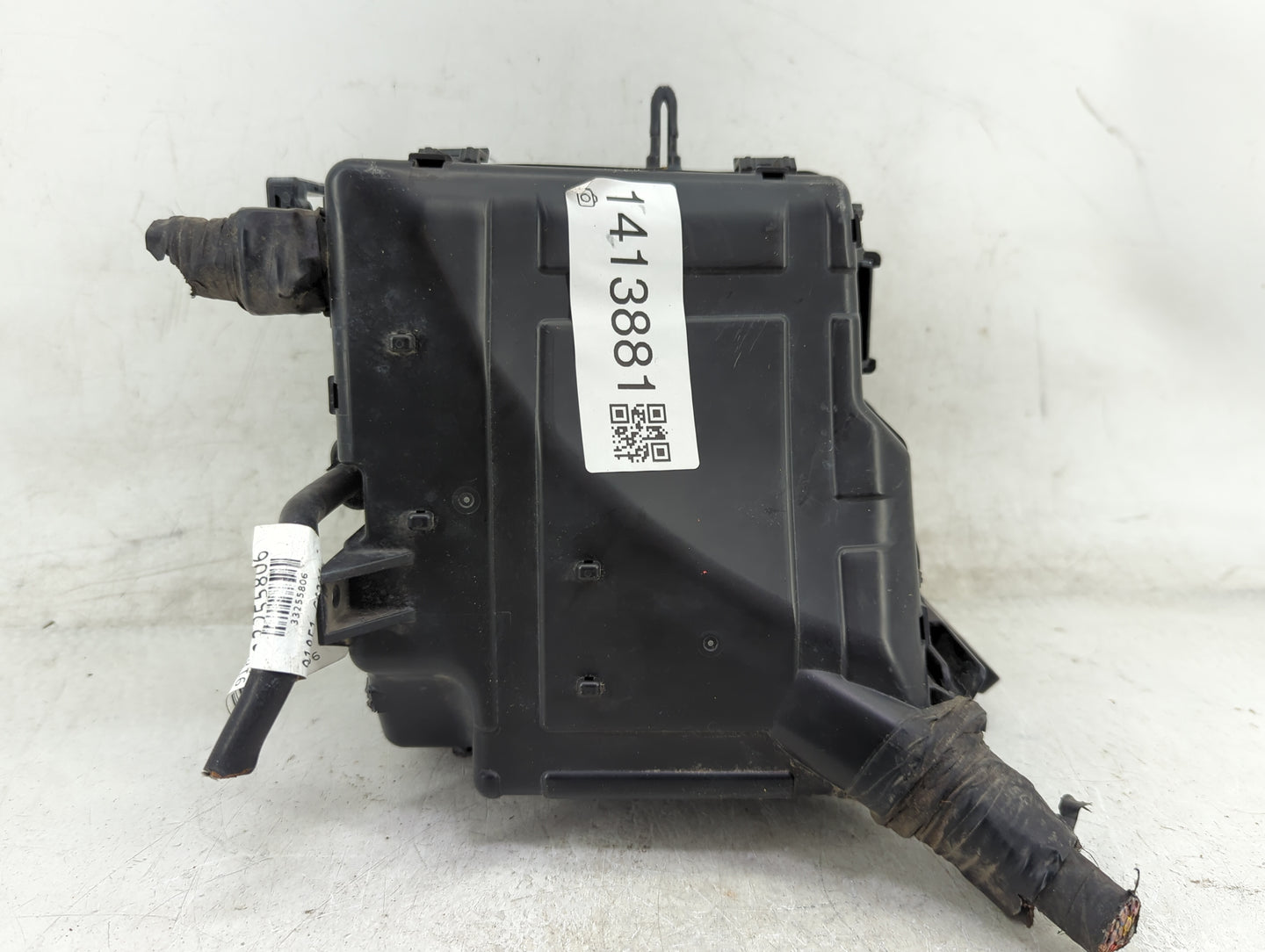 2016-2018 Kia Sorento Fusebox Fuse Box Panel Relay Module P/N:91941-C6020 Fits Fits 2016 2017 2018 OEM Used Auto Parts - Oem