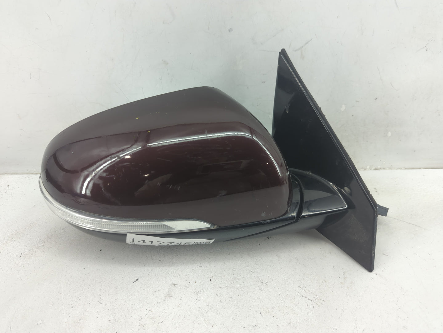 2016-2020 Kia Sorento Passenger Side View Mirror - Right Door Mirror OEM Used - Oemusedautoparts1.com
