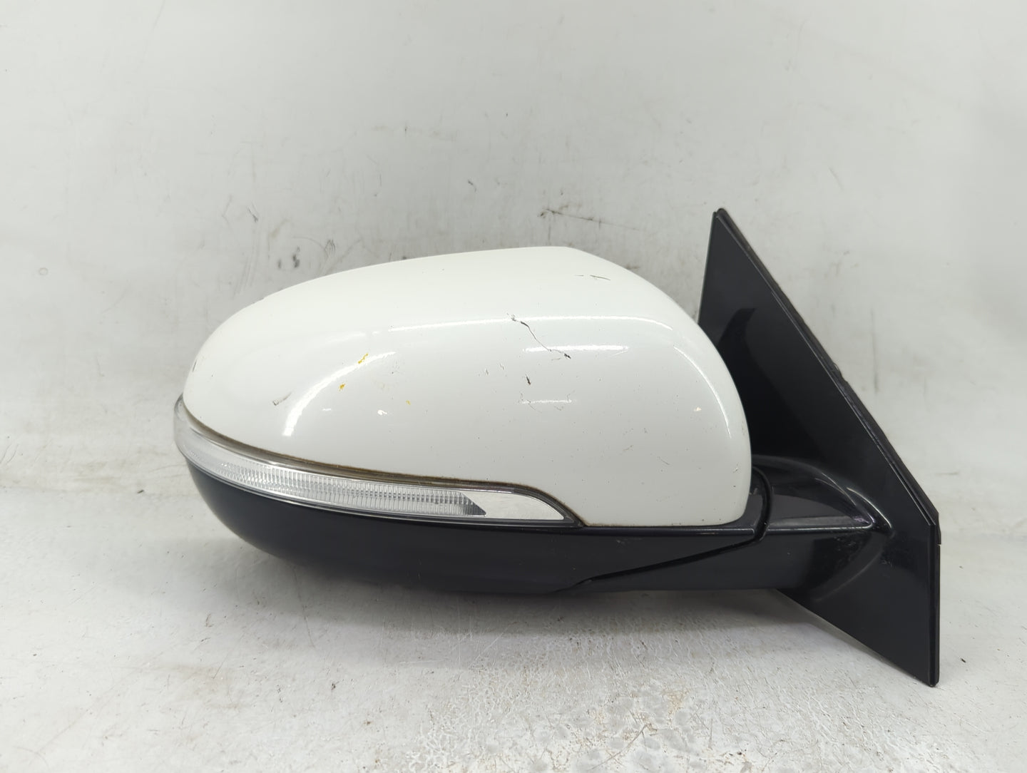 2016-2020 Kia Sorento Passenger Side View Mirror - Right Door Mirror OEM Used - Oemusedautoparts1.com