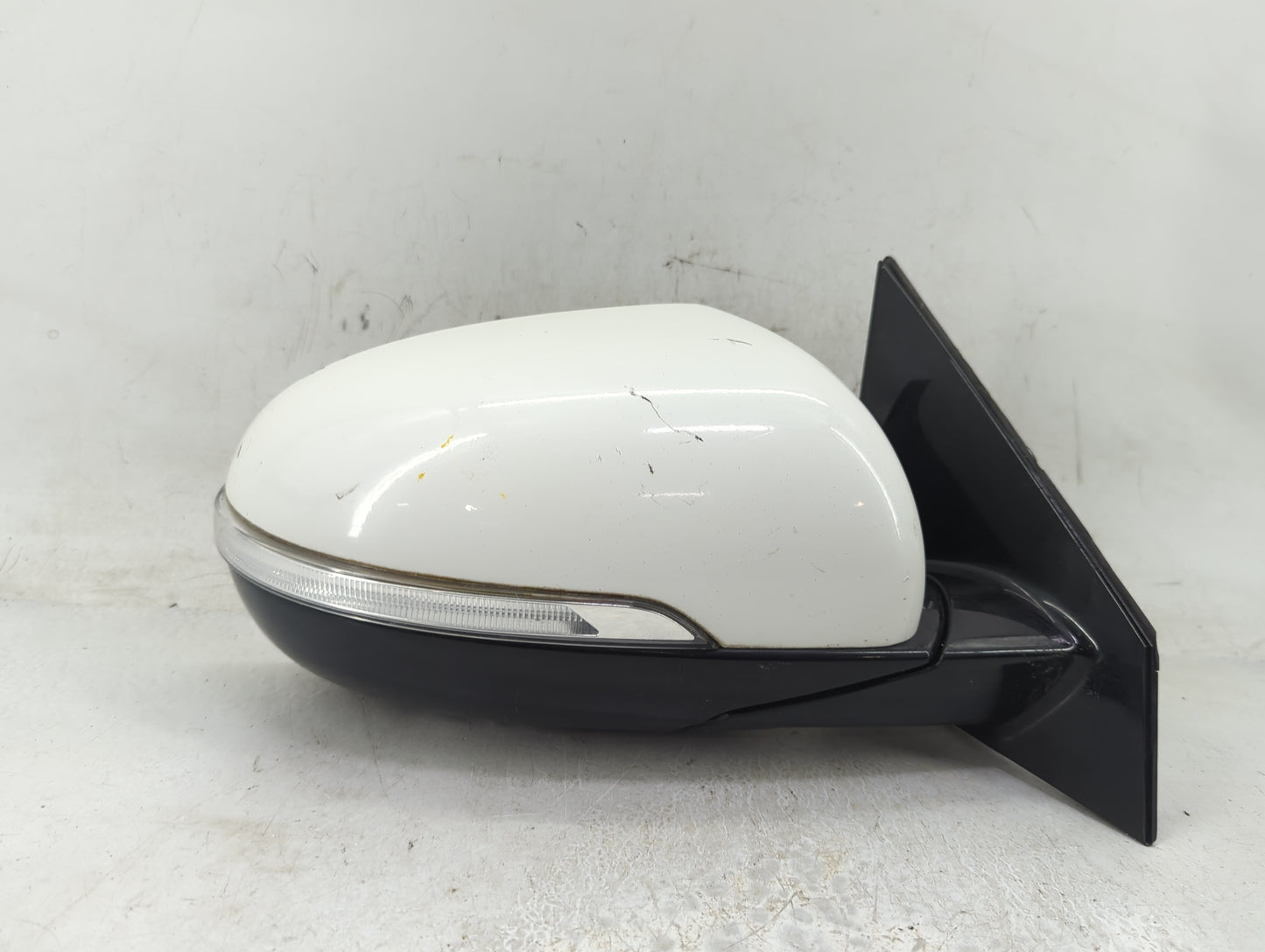 2016-2020 Kia Sorento Passenger Side View Mirror - Right Door Mirror OEM Used - Oemusedautoparts1.com