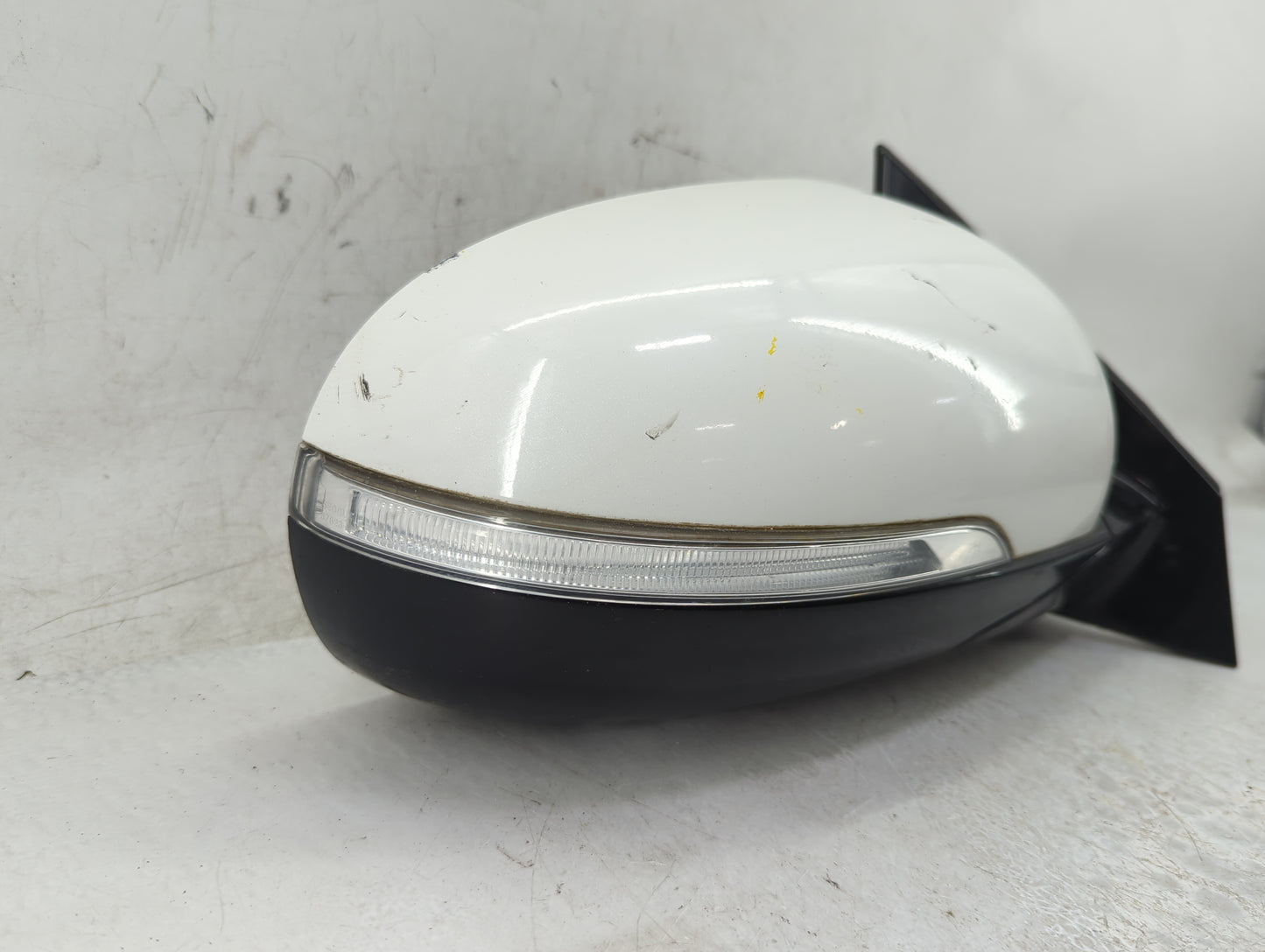 2016-2020 Kia Sorento Passenger Side View Mirror - Right Door Mirror OEM Used - Oemusedautoparts1.com