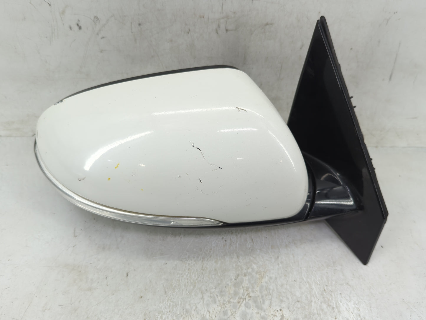 2016-2020 Kia Sorento Passenger Side View Mirror - Right Door Mirror OEM Used - Oemusedautoparts1.com