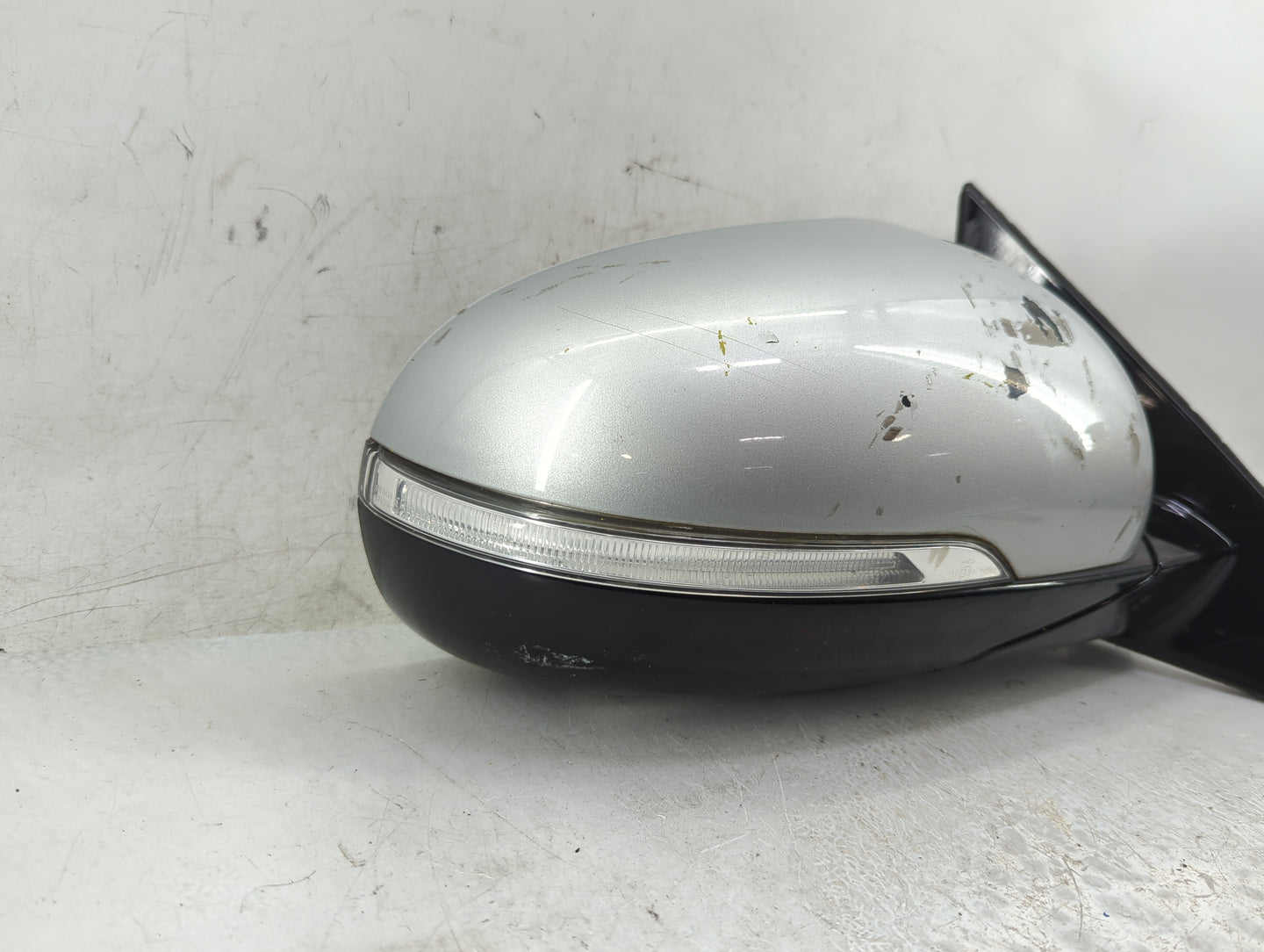 2016-2020 Kia Sorento Passenger Side View Mirror - Right Door Mirror OEM Used - Oemusedautoparts1.com