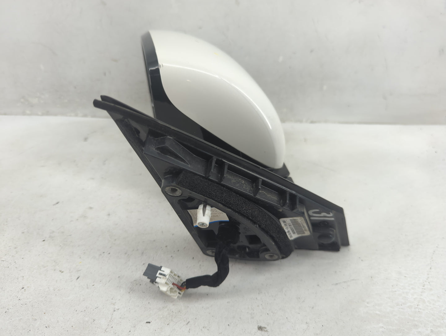 2016-2020 Kia Sorento Driver Side View Mirror - Left Door Mirror OEM Used - Oemusedautoparts1.com