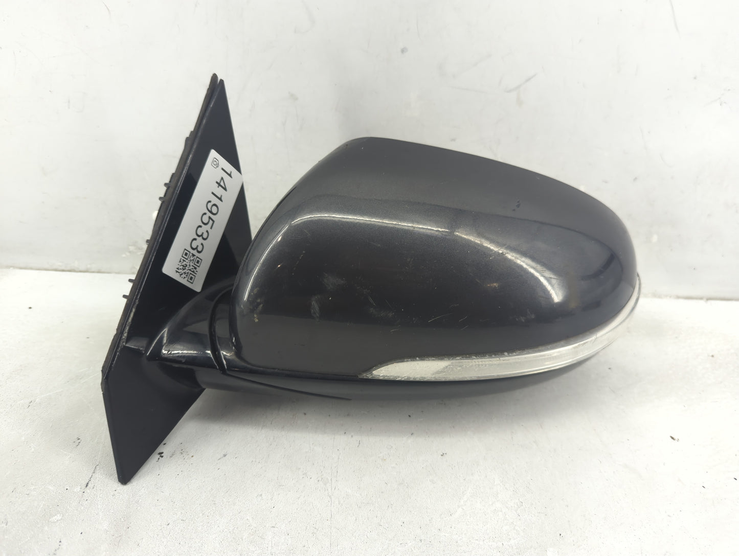 2016-2020 Kia Sorento Driver Side View Mirror - Left Door Mirror OEM Used - Oemusedautoparts1.com