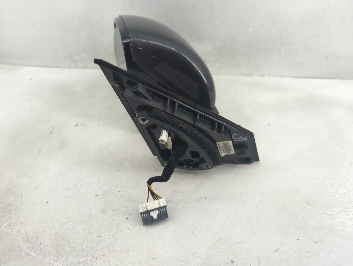 2016-2020 Kia Sorento Driver Side View Mirror - Left Door Mirror OEM Used - Oemusedautoparts1.com