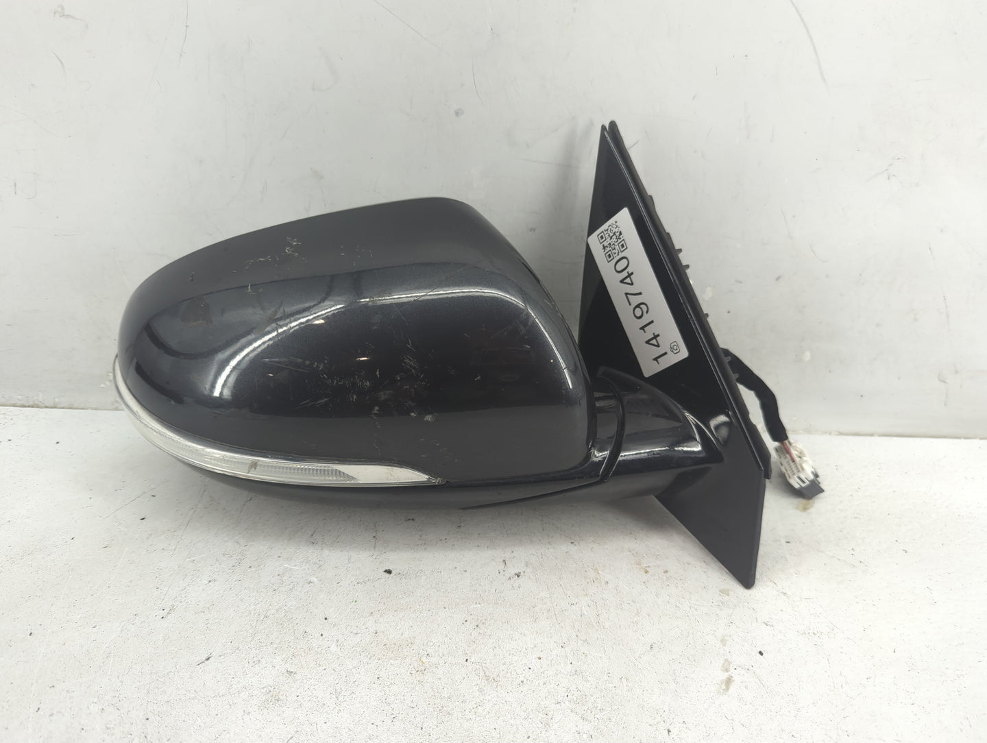 2016-2020 Kia Sorento Passenger Side View Mirror - Right Door Mirror OEM Used - Oemusedautoparts1.com