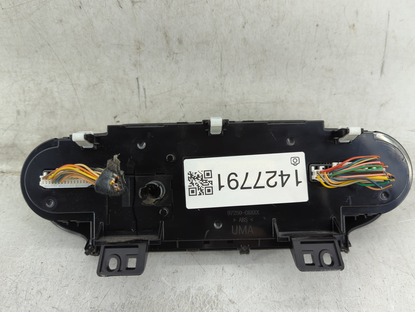 2017-2018 Kia Sorento Climate Control Module Temperature AC/Heater Replacement P/N:97250-C6XXX Fits Fits 2017 2018 OEM Used 