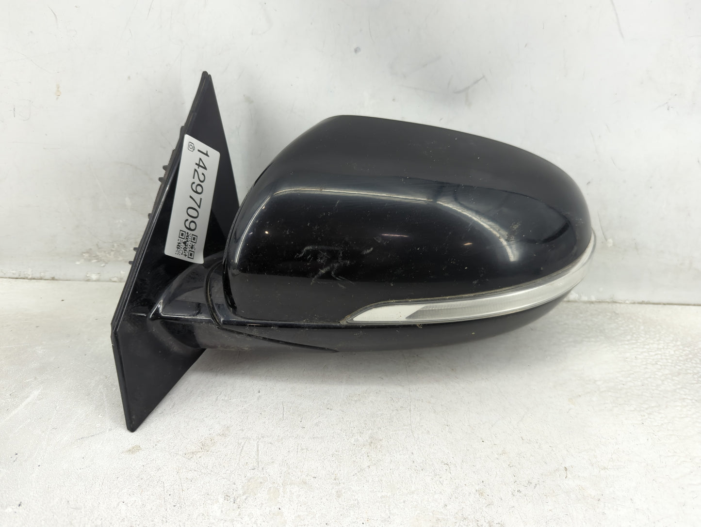 2017-2020 Kia Sorento Driver Side View Mirror - Left Door Mirror OEM Used - Oemusedautoparts1.com