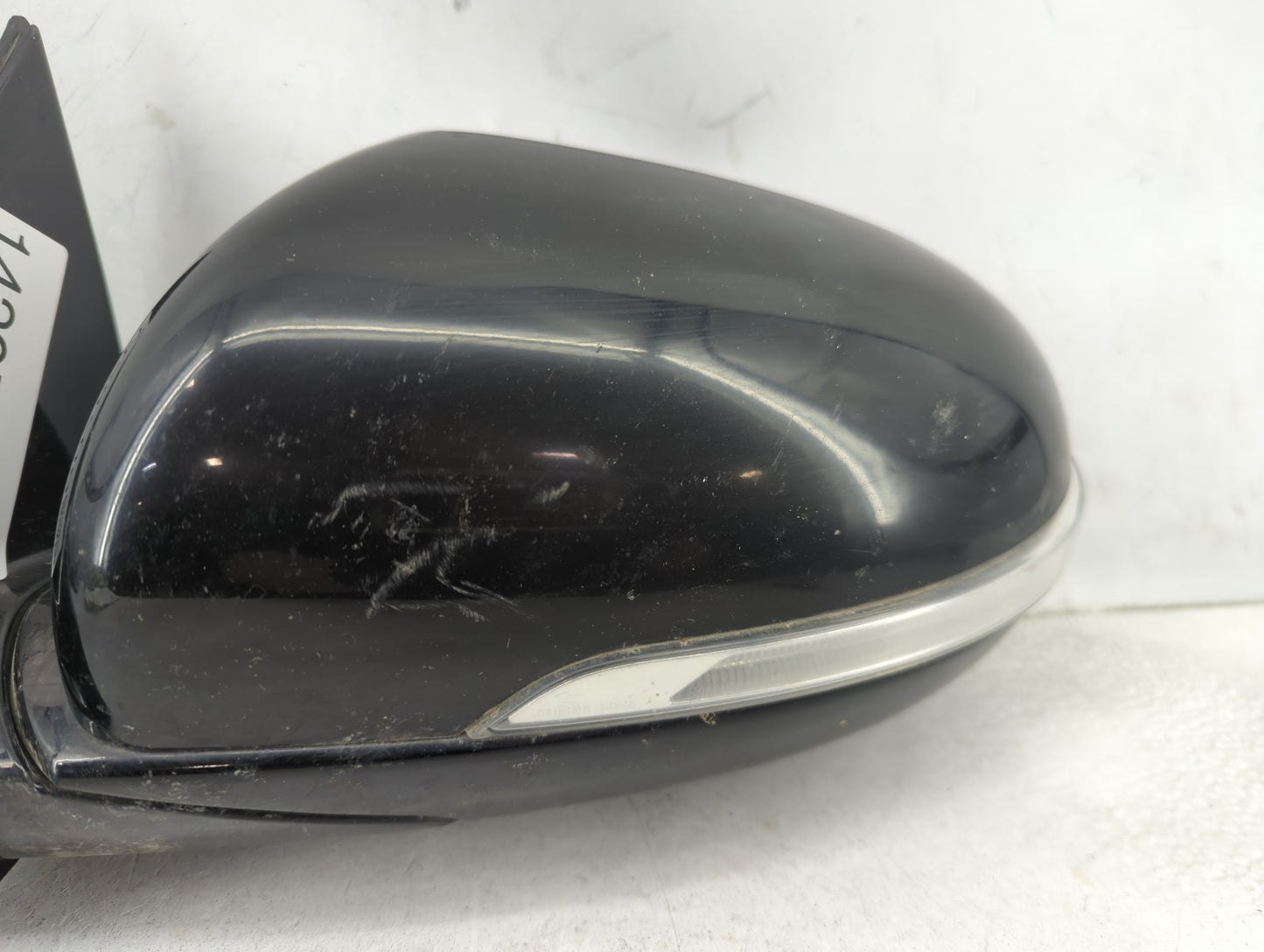 2017-2020 Kia Sorento Driver Side View Mirror - Left Door Mirror OEM Used - Oemusedautoparts1.com