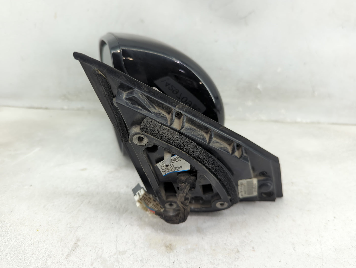 2017-2020 Kia Sorento Driver Side View Mirror - Left Door Mirror OEM Used - Oemusedautoparts1.com