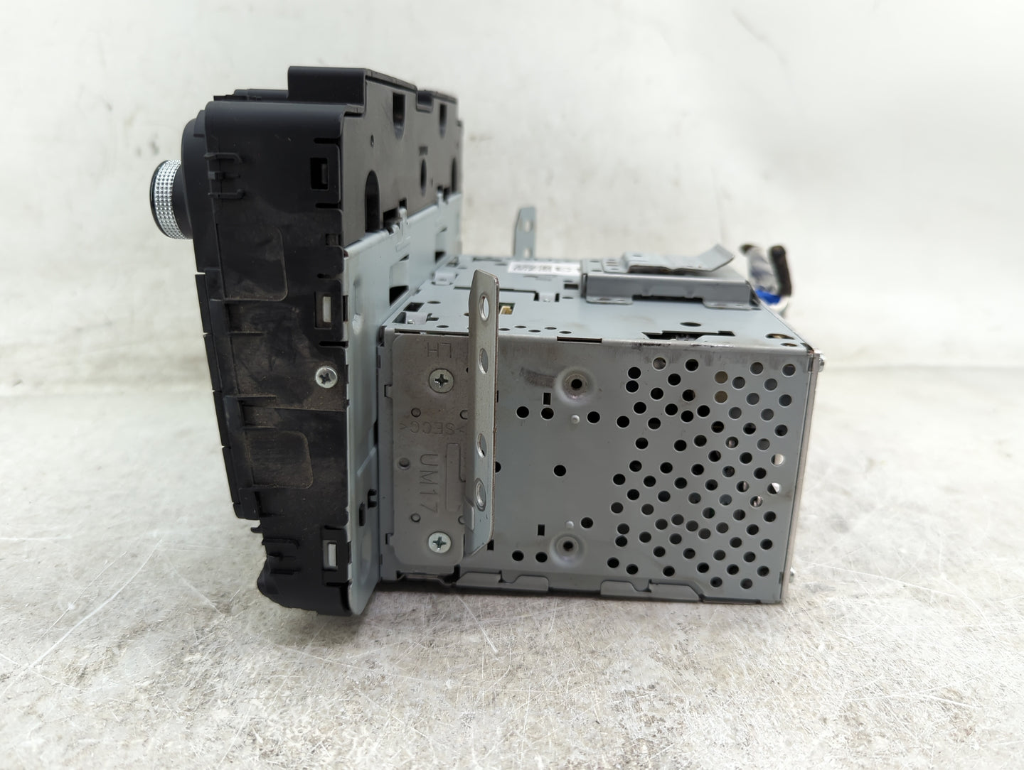 2018 Kia Sorento Radio AM FM Cd Player Receiver Replacement P/N:96160-C6300WK AC140C6AN, TQ8-AC140C6AN Fits OEM Used Auto Pa