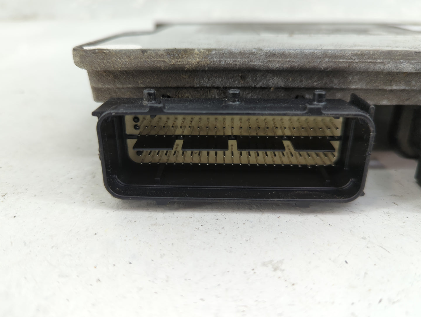 2016-2018 Kia Sorento PCM Engine Control Computer ECU ECM PCU OEM P/N:39111-3CWN2 28587913 Fits Fits 2016 2017 2018 OEM Used