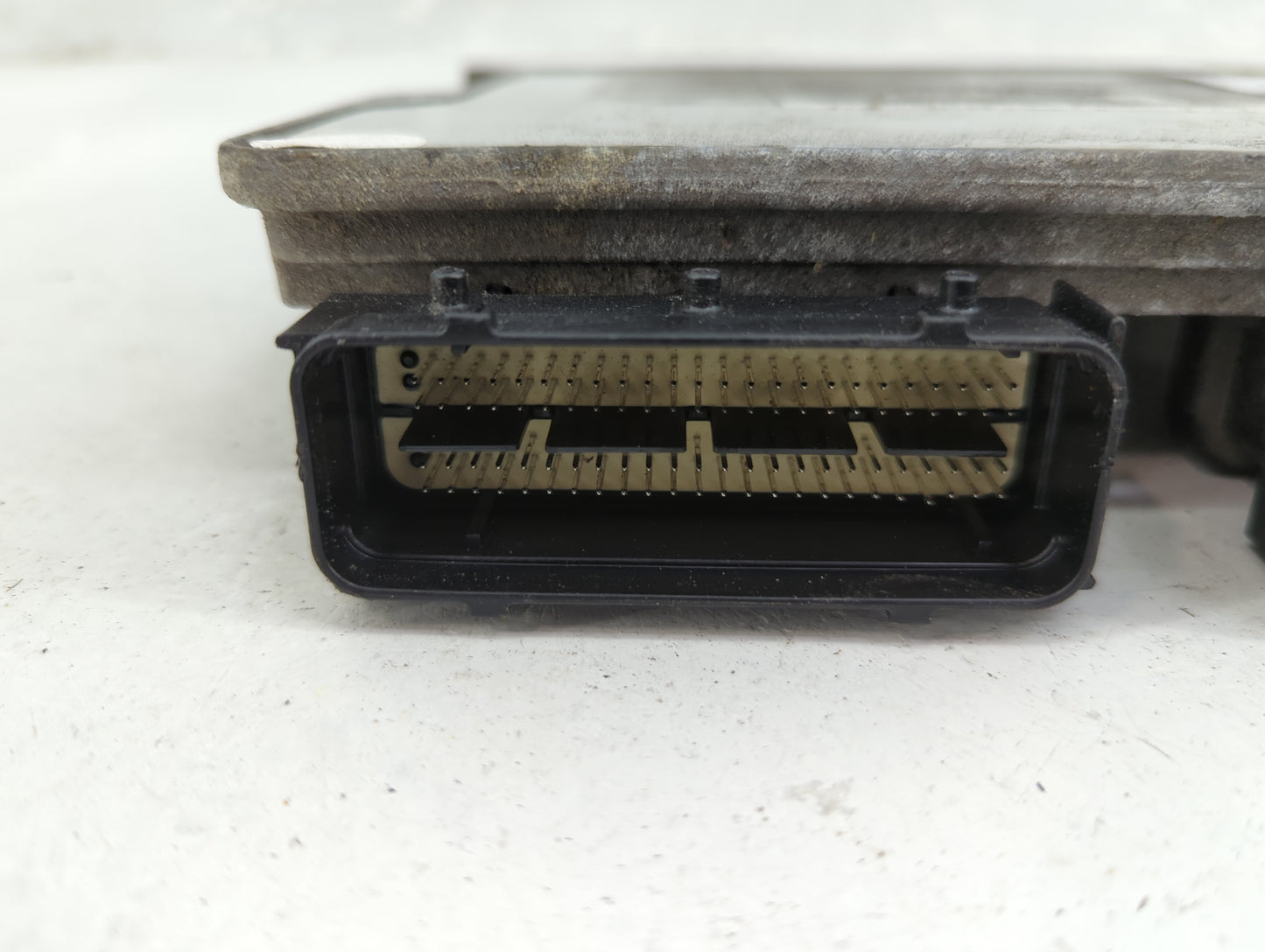 2016-2018 Kia Sorento PCM Engine Control Computer ECU ECM PCU OEM P/N:39111-3CWN2 28587913 Fits Fits 2016 2017 2018 OEM Used